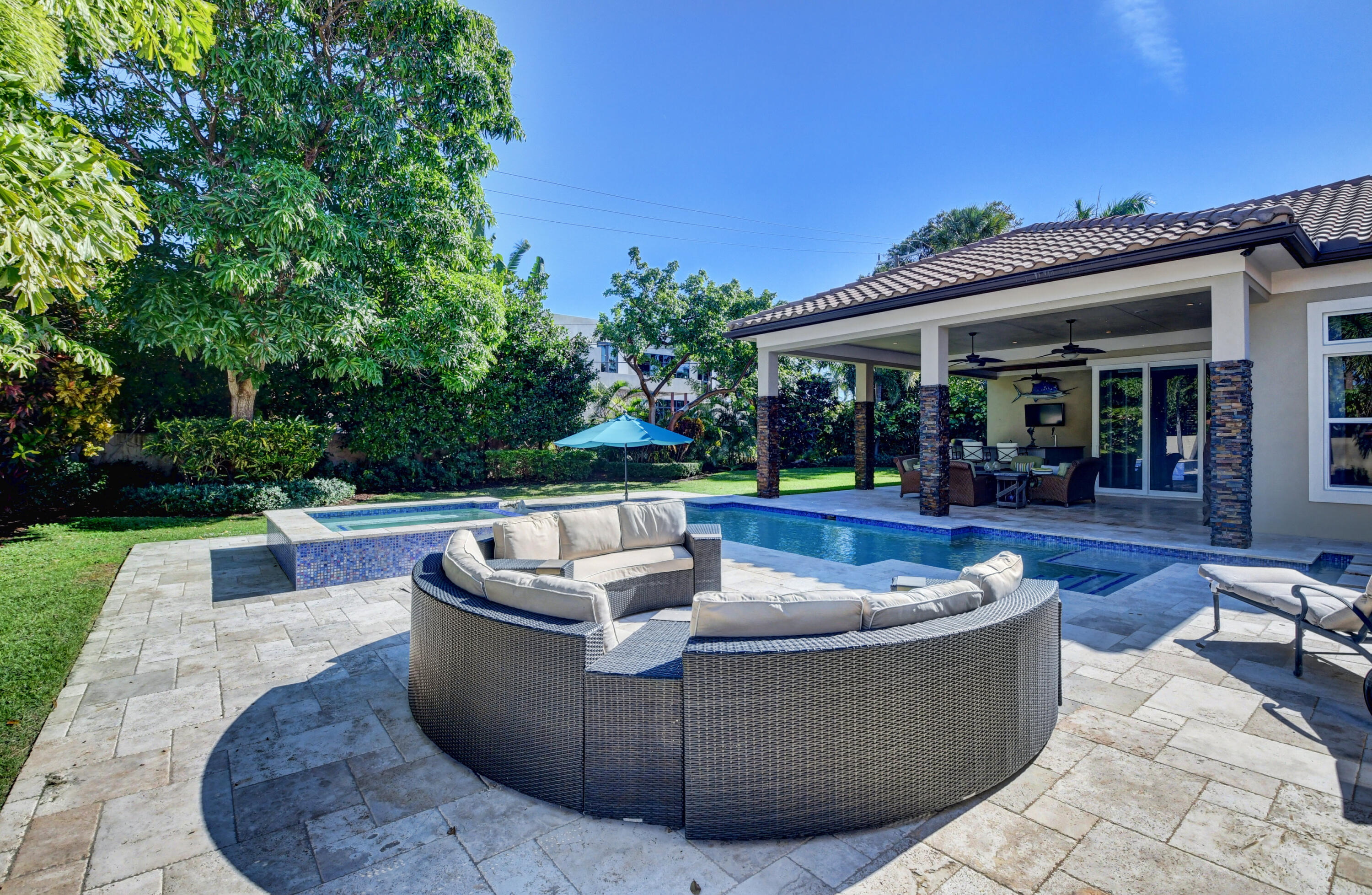 1130 Spanish River Road Boca Raton, FL 33432 - Photo 37 of 59 a view of a couches in a patio