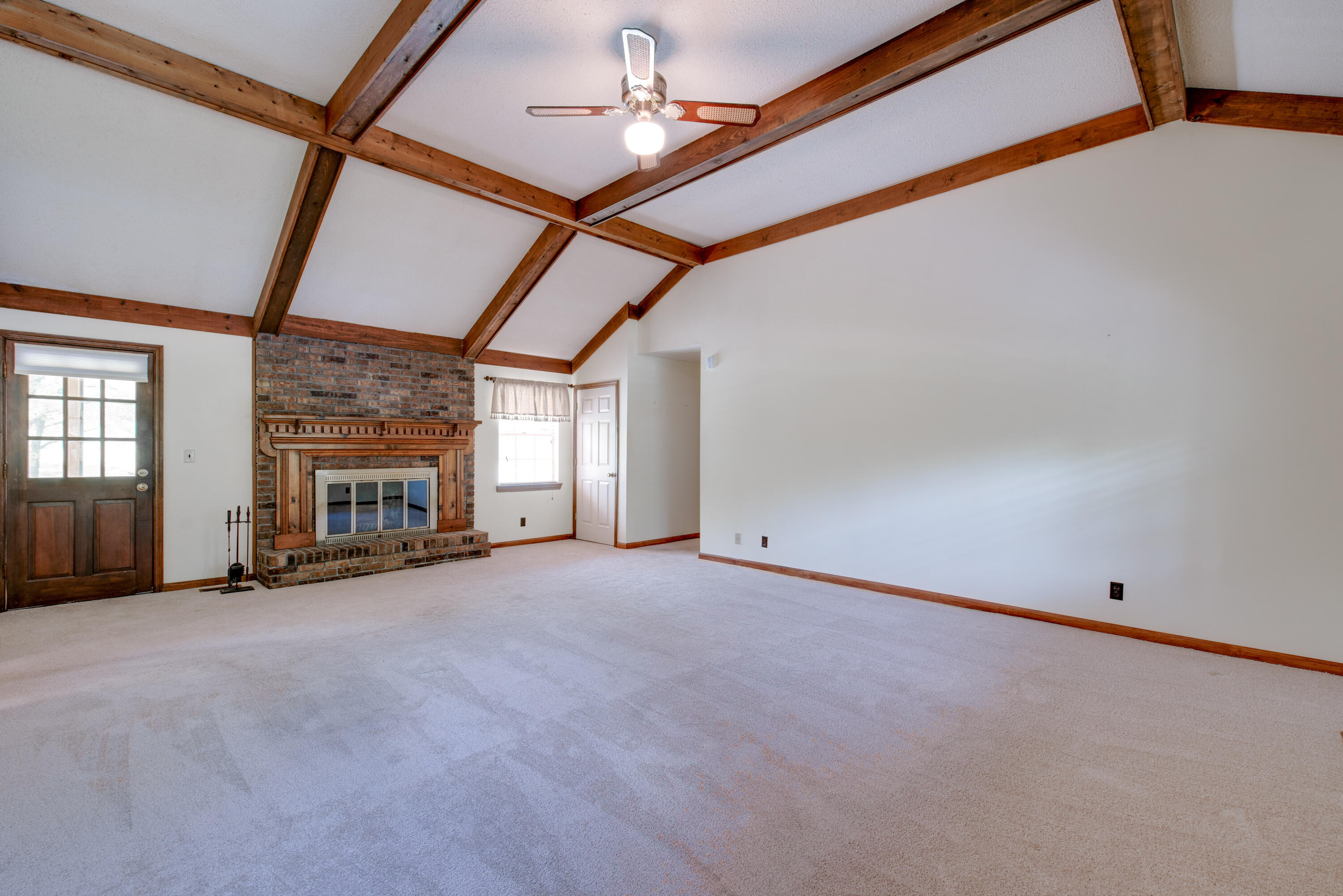 1703 Little Ridge Road Hixson, TN 37343 - Photo 20 of 53 Family Room
