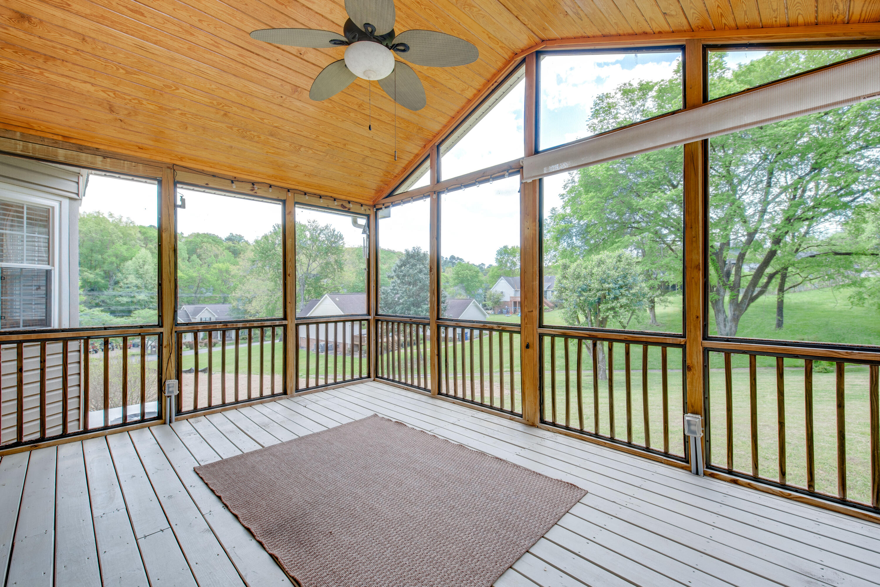 1703 Little Ridge Road Hixson, TN 37343 - Photo 23 of 53 Screened Porch