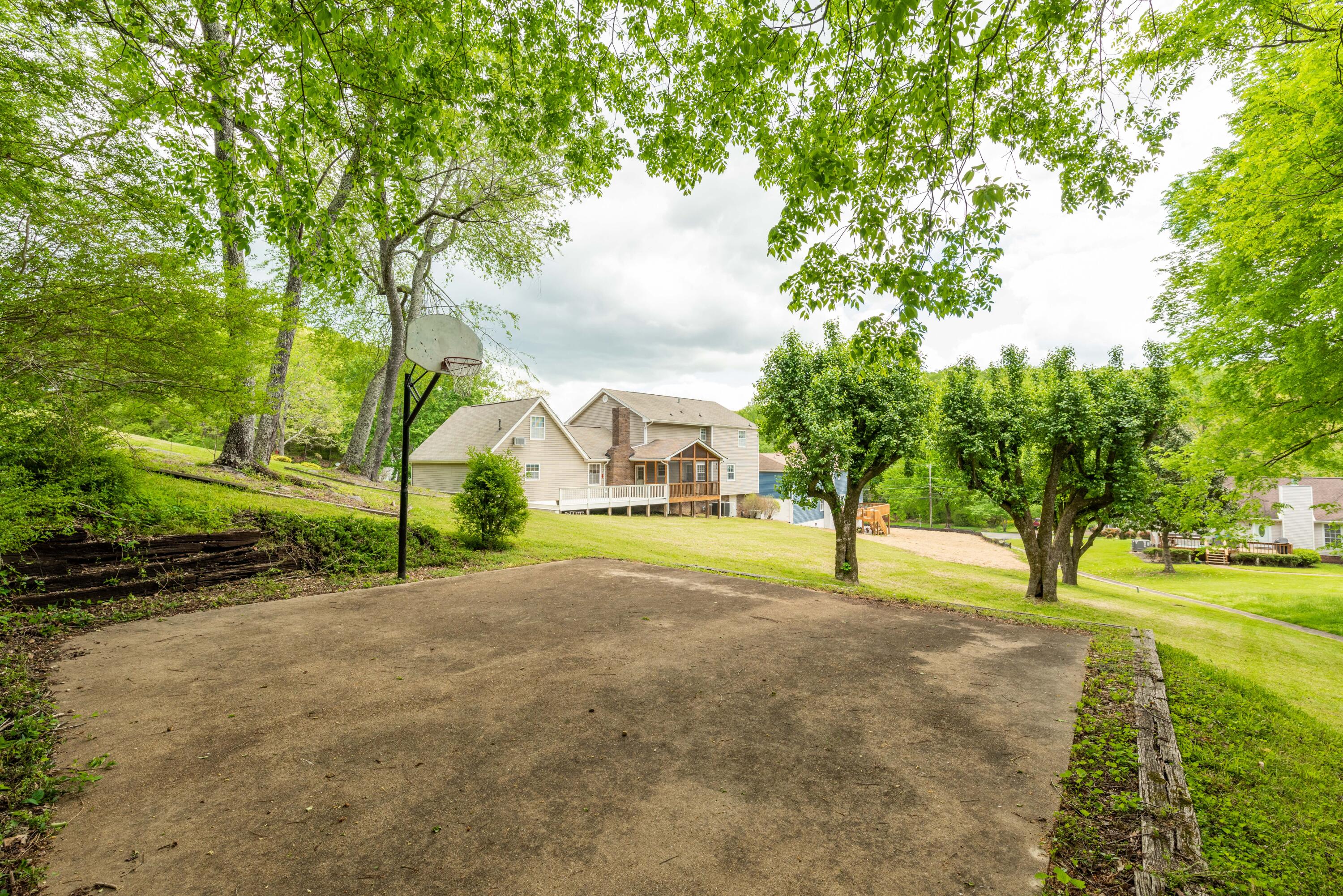 1703 Little Ridge Road Hixson, TN 37343 - Photo 28 of 53 Basketball Pad