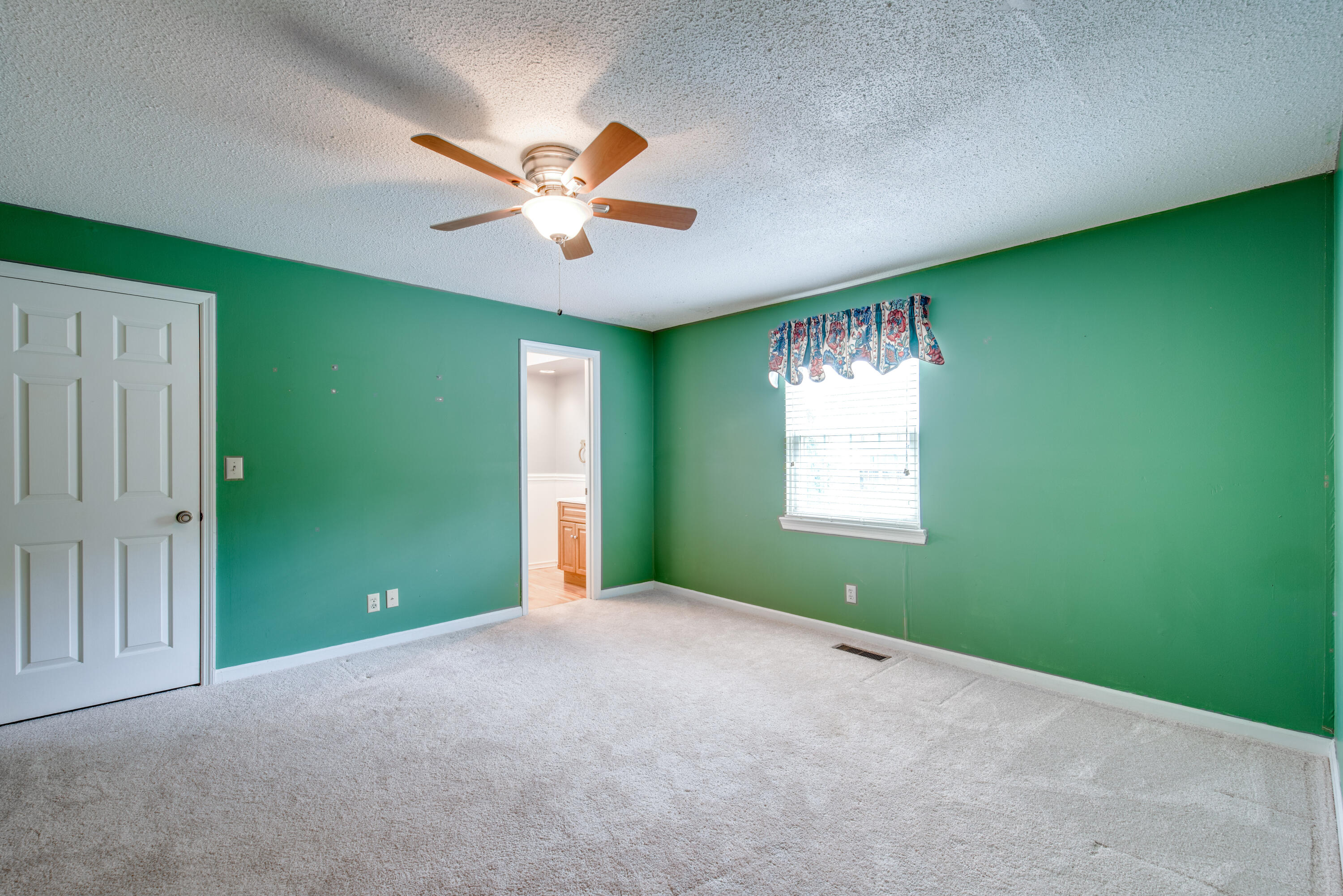 1703 Little Ridge Road Hixson, TN 37343 - Photo 31 of 53 Main Level Master