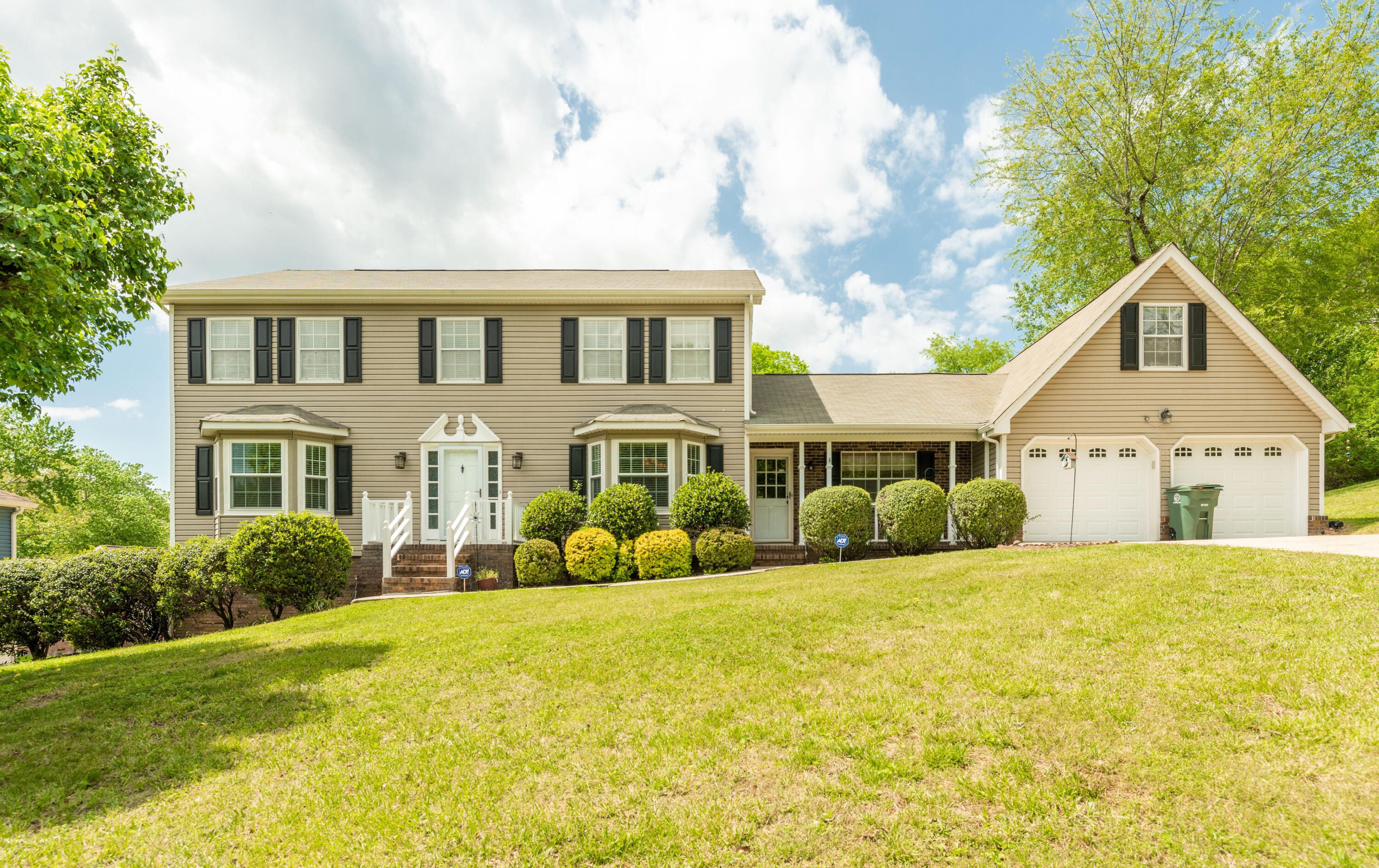 1703 Little Ridge Road Hixson, TN 37343 - Photo 44 of 53 Front View