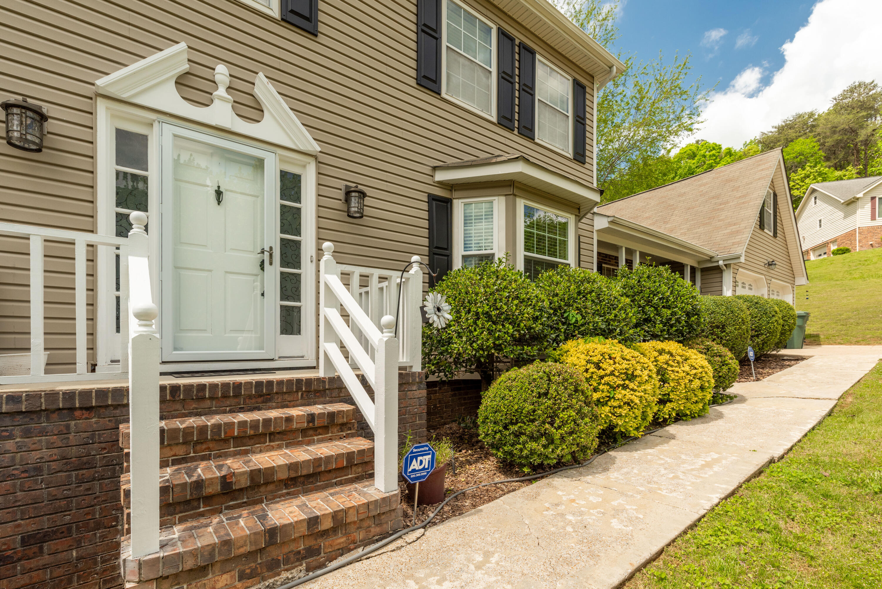 1703 Little Ridge Road Hixson, TN 37343 - Photo 9 of 53 Front Entrance