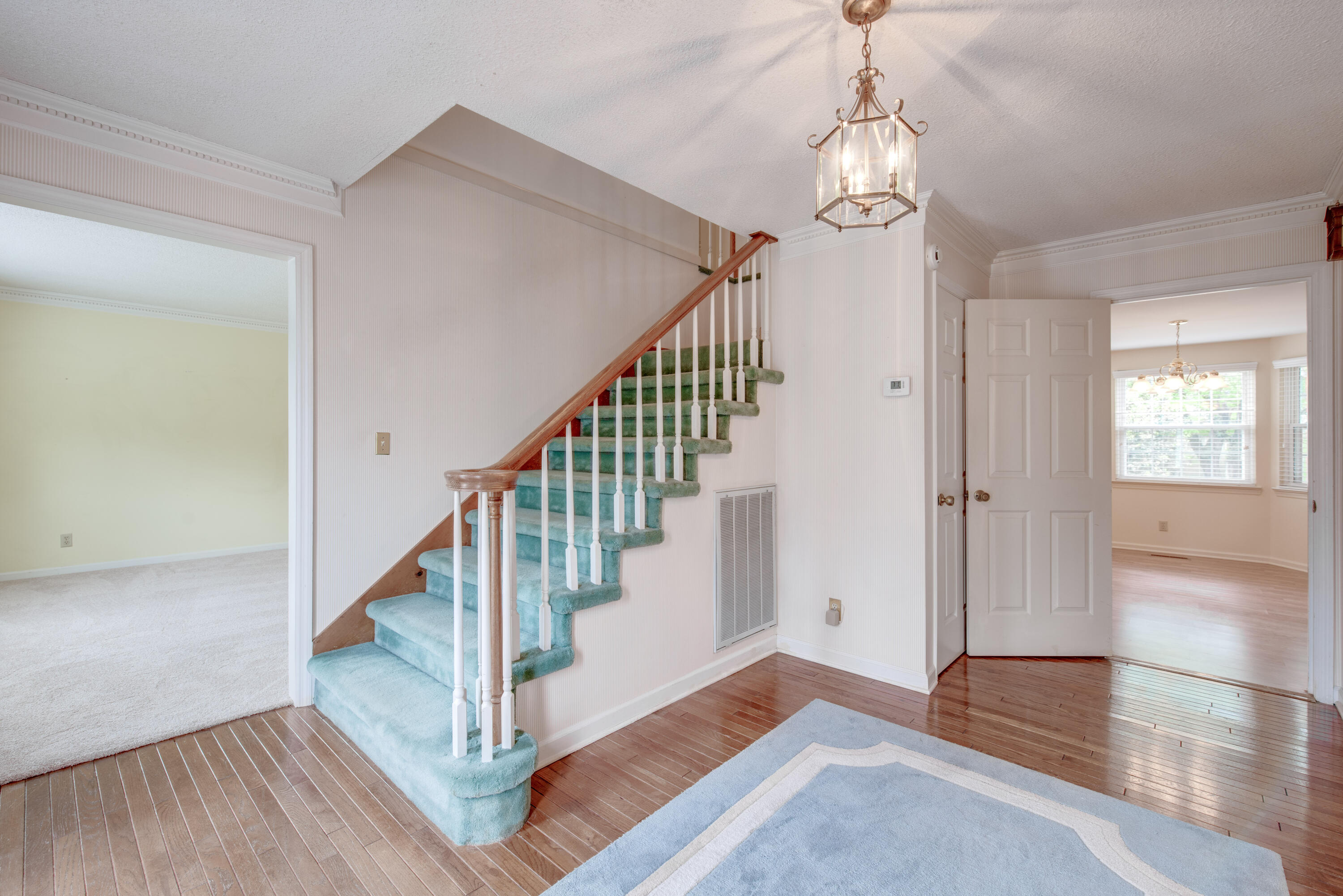 1703 Little Ridge Road Hixson, TN 37343 - Photo 10 of 53 Foyer