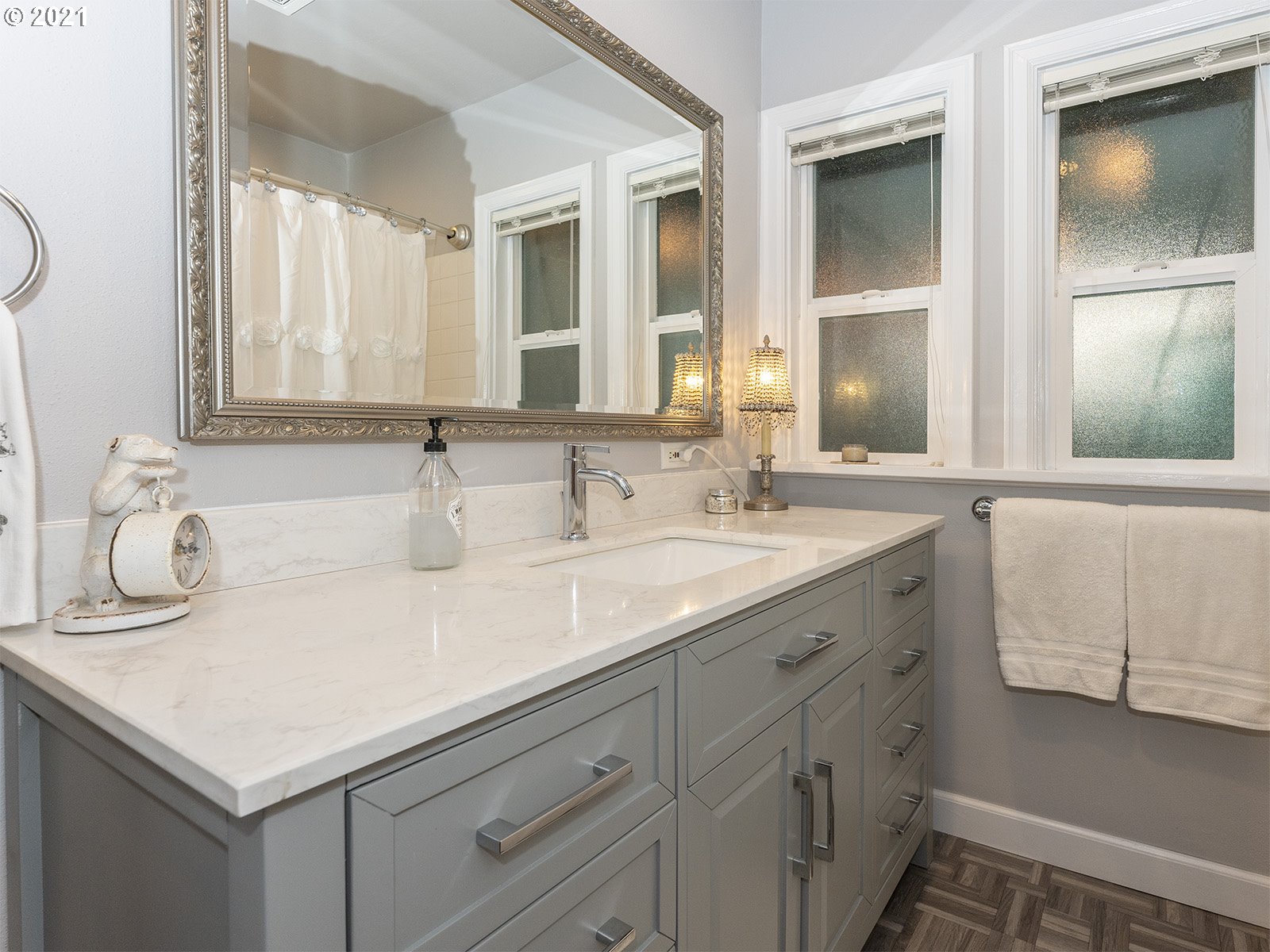 8537 Southeast Barbara Welch Road Portland, OR 97236 - Photo 18 of 32