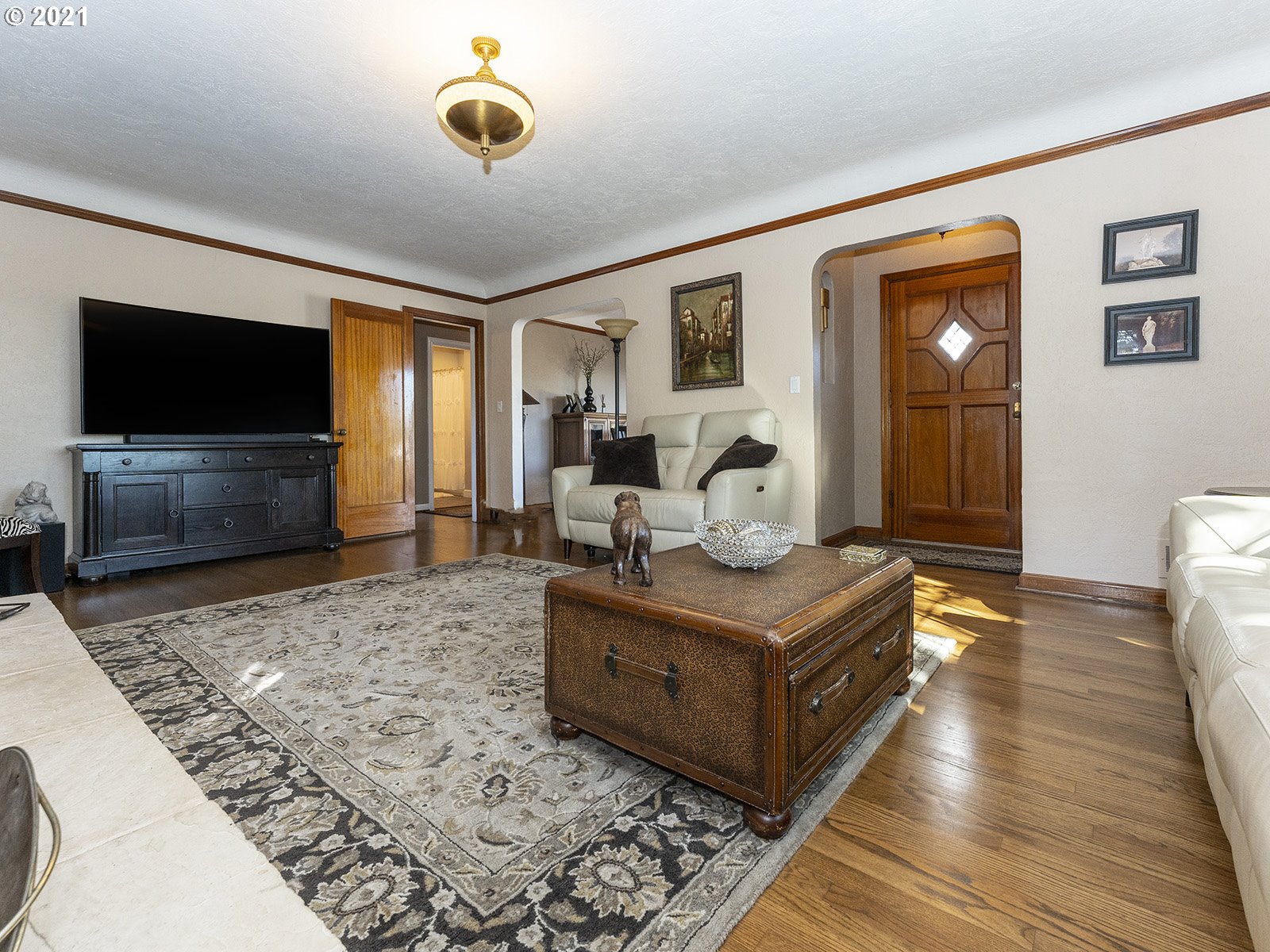 8537 Southeast Barbara Welch Road Portland, OR 97236 - Photo 7 of 32