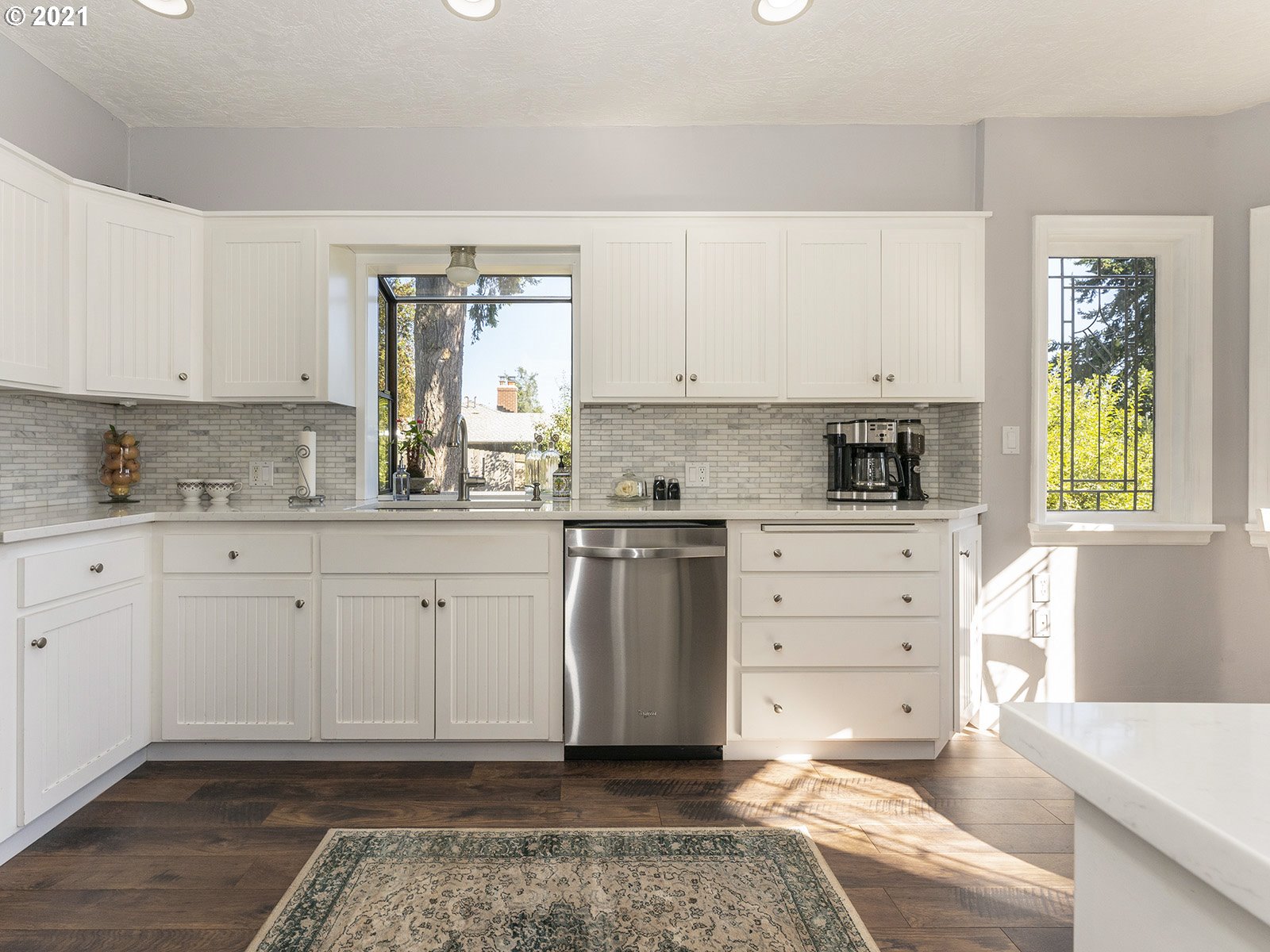 8537 Southeast Barbara Welch Road Portland, OR 97236 - Photo 10 of 32