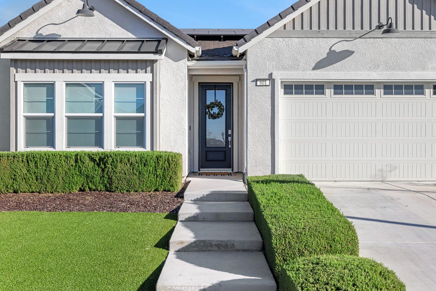 601 Wishon Avenue Madera, CA 93636 - Photo 4 of 33 a front view of a house