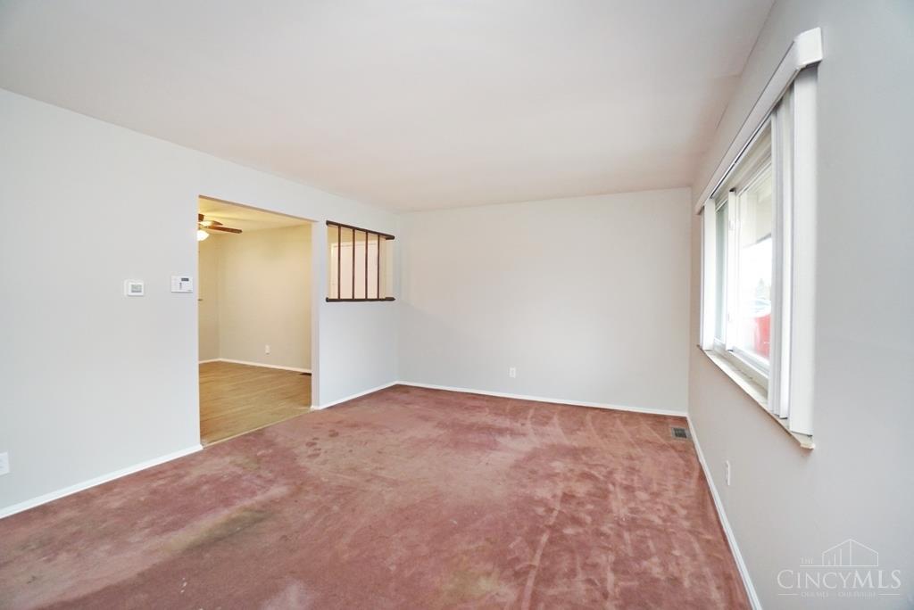 2253 Compton Road Cincinnati, OH 45231 - Photo 4 of 27 Gallery Image 4