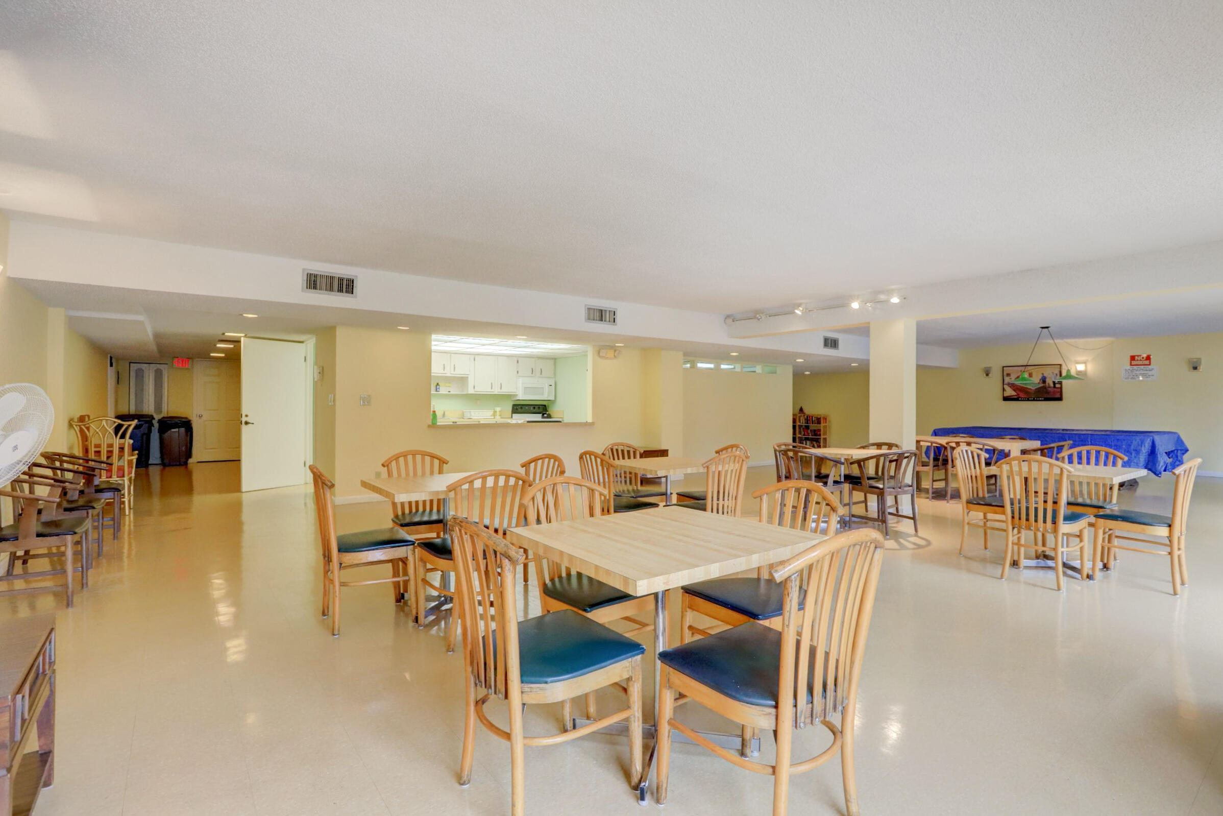 50 Southeast 12th Street, Unit 2260 Boca Raton, FL 33432 - Photo 23 of 27 Villa Valencia - Community Room