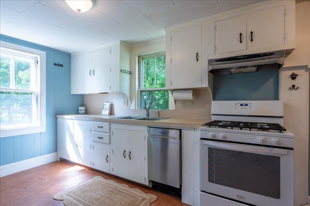6 Thomas Street Camden, ME 04843 - Photo 6 of 67 6 Thomas Street, Camden
