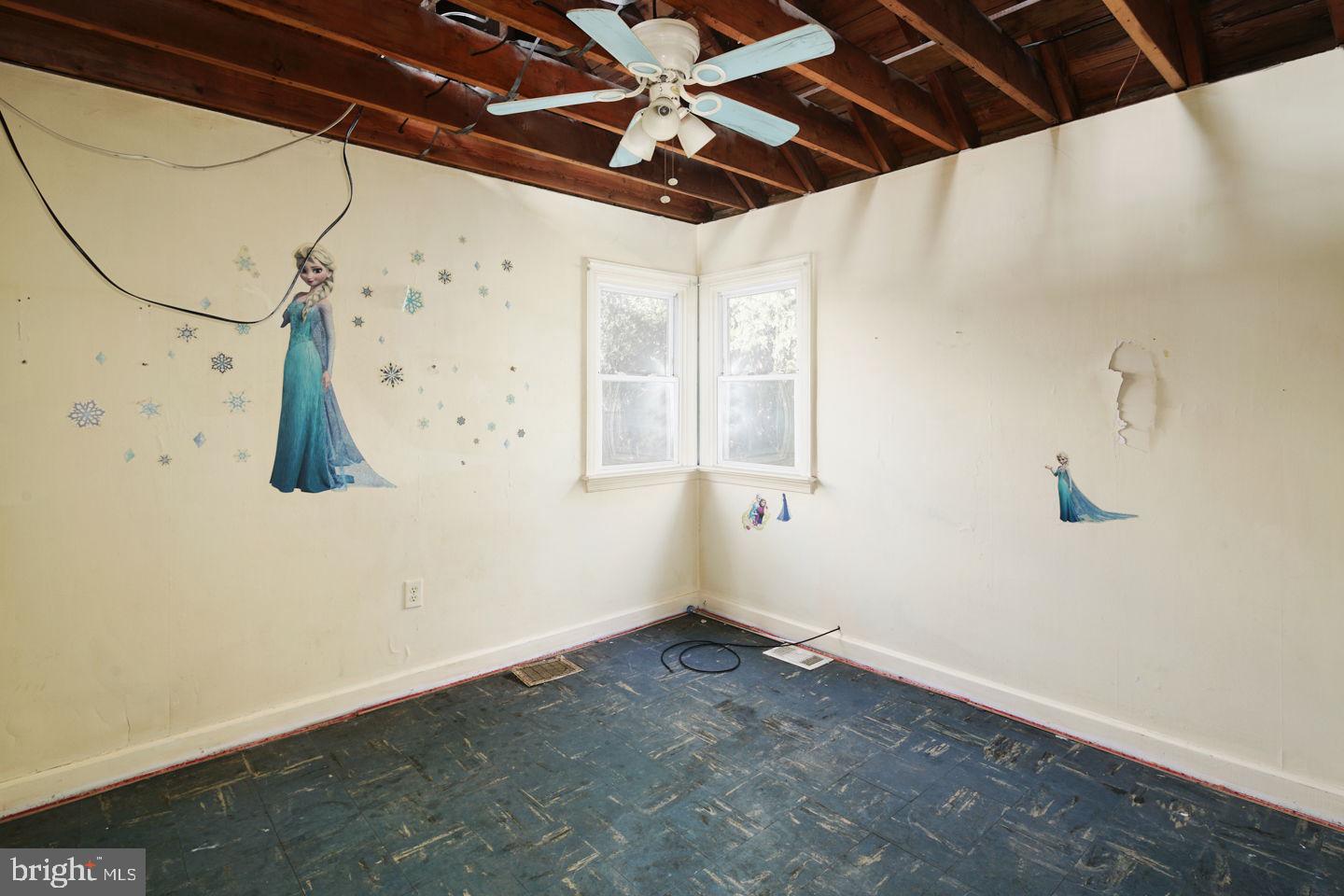9888 Verree Road Philadelphia, PA 19115 - Photo 8 of 13 a view of small space