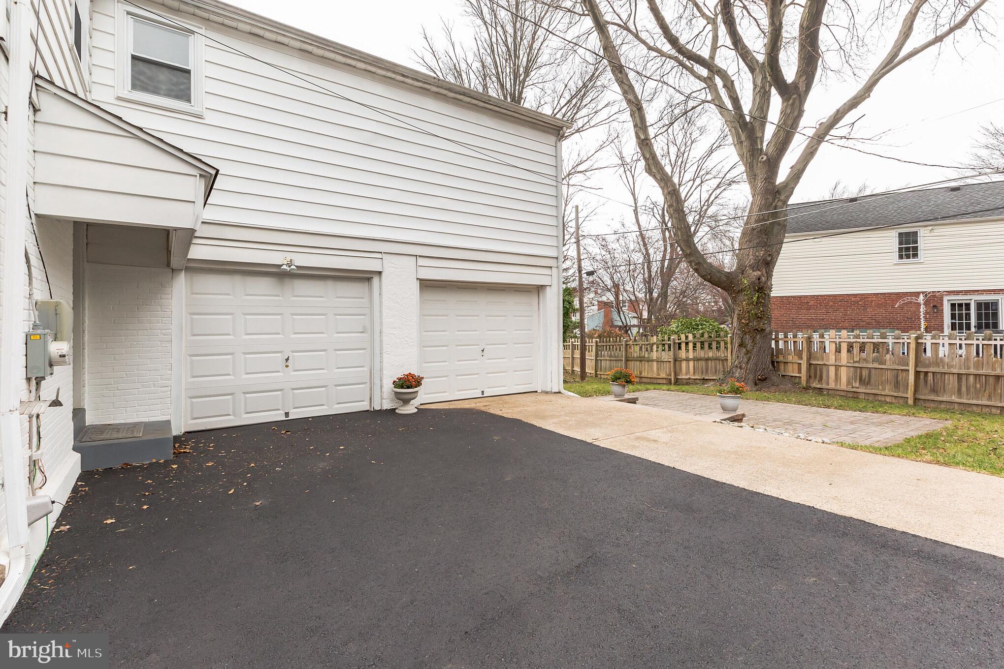 121 Heatherwood Road Havertown, PA 19083 - Photo 6 of 39