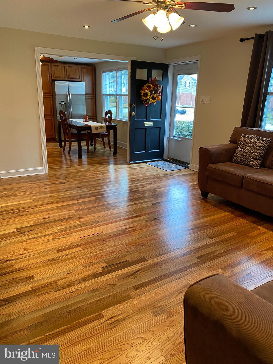 121 Heatherwood Road Havertown, PA 19083 - Photo 10 of 39 Living Room
