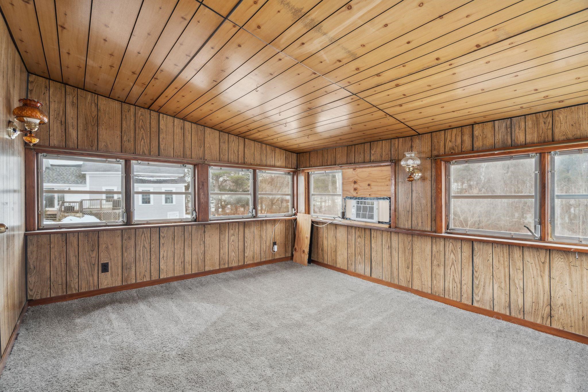 6 Loudon Road Pittsfield, NH 03263 - Photo 12 of 35