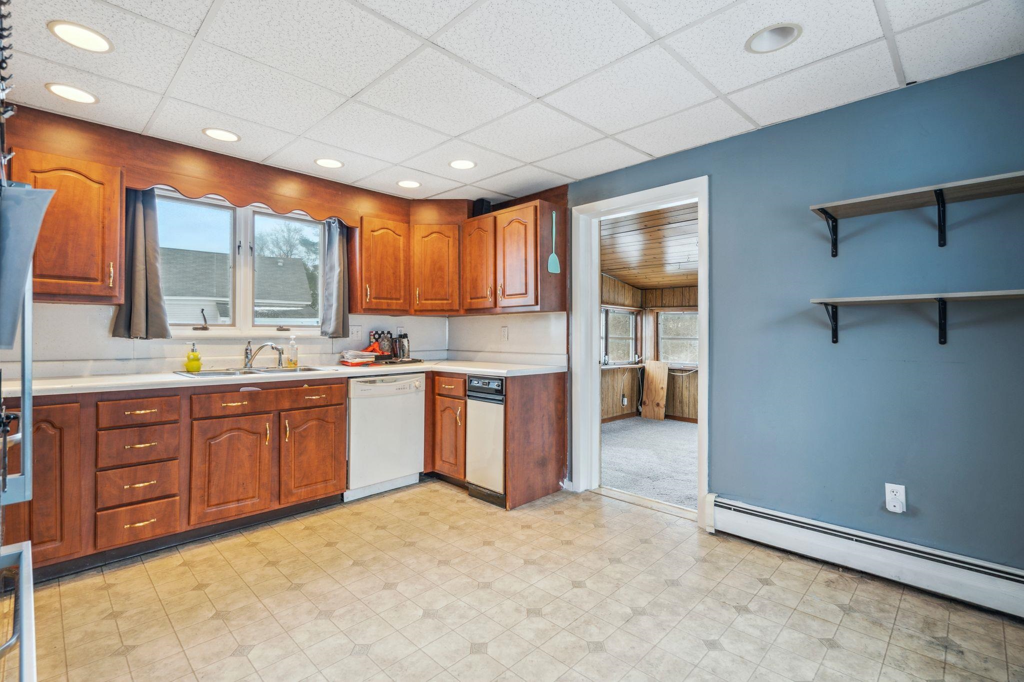 6 Loudon Road Pittsfield, NH 03263 - Photo 13 of 35