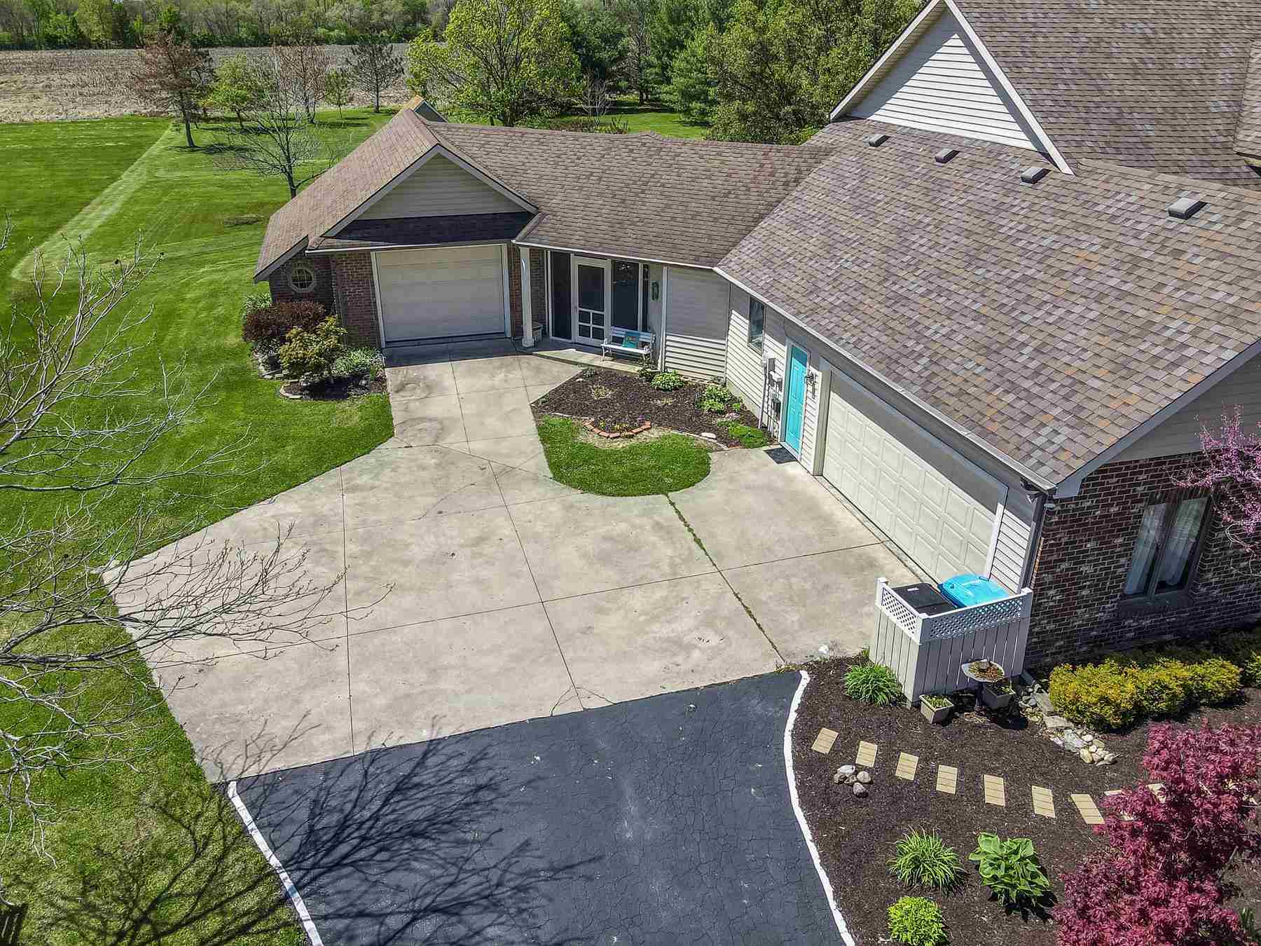11306 Grabill Road Leo, IN 46765 - Photo 3 of 36