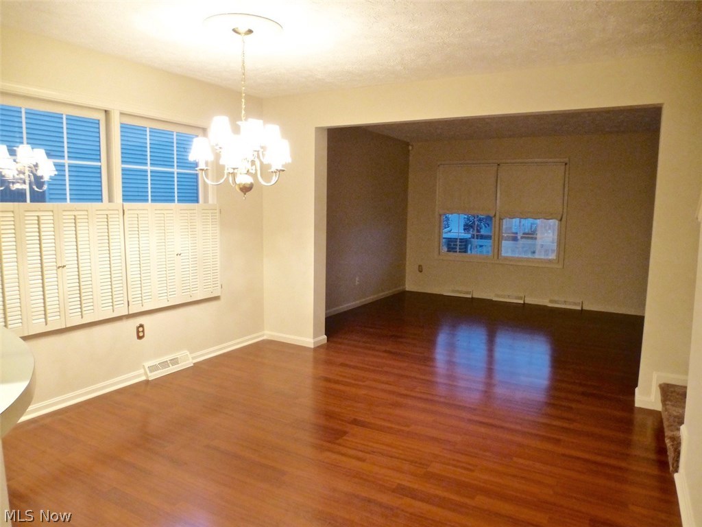 4394 Sexton Road Cleveland, OH 44105 - Photo 5 of 24 Dining room