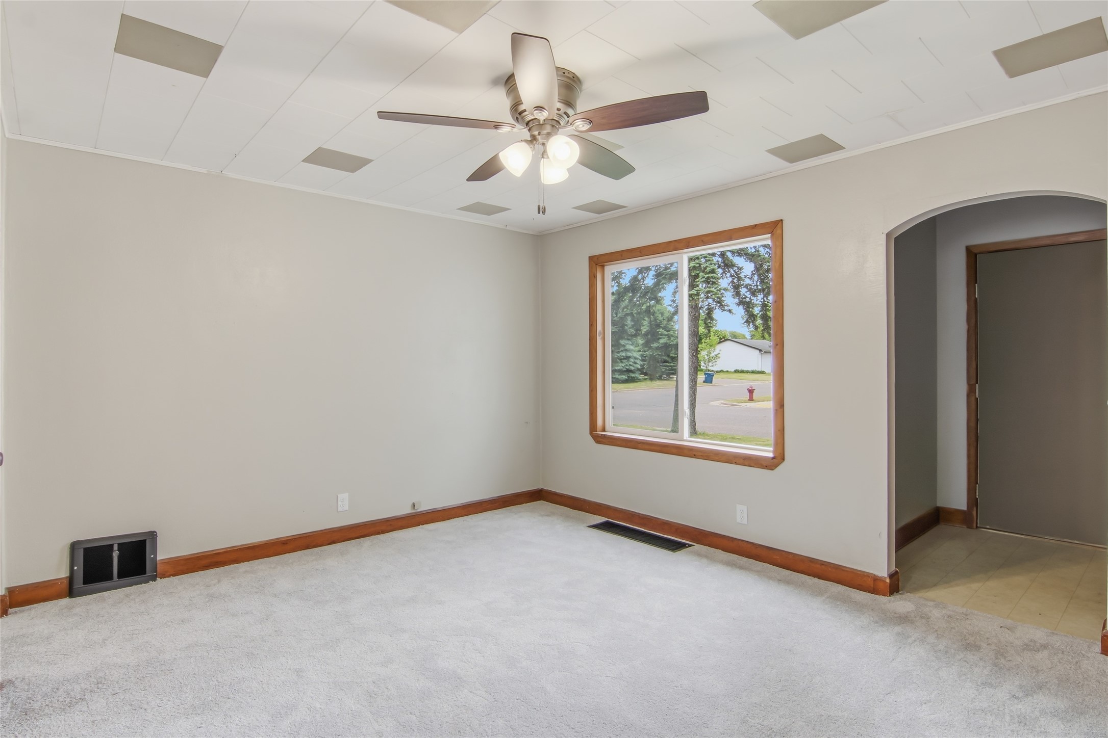 23 East Schneider Street Rice Lake, WI 54868 - Photo 5 of 38