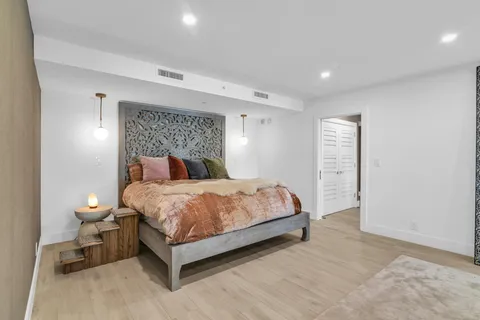 $1,375,000 | 100 Southeast 5th Avenue, Unit 106, Boca Raton, FL 33432