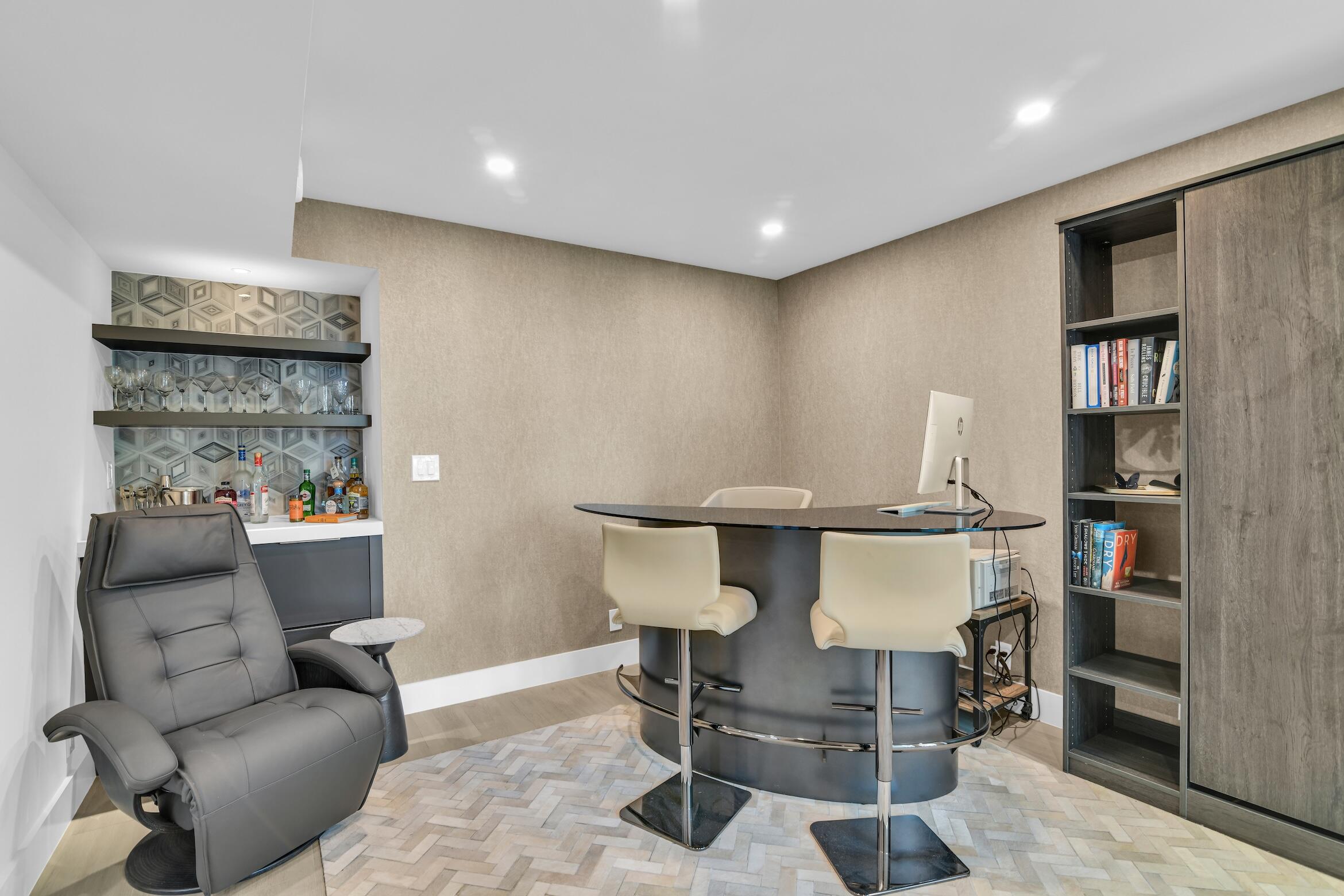 100 Southeast 5th Avenue, Unit 106 Boca Raton, FL 33432 - Photo 18 of 58 100 SE 5th Ave 106 Boca Raton -18