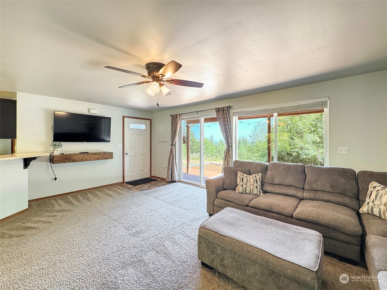 242 Dietz Road Port Angeles, WA 98362 - Photo 8 of 40 Gallery Image 8