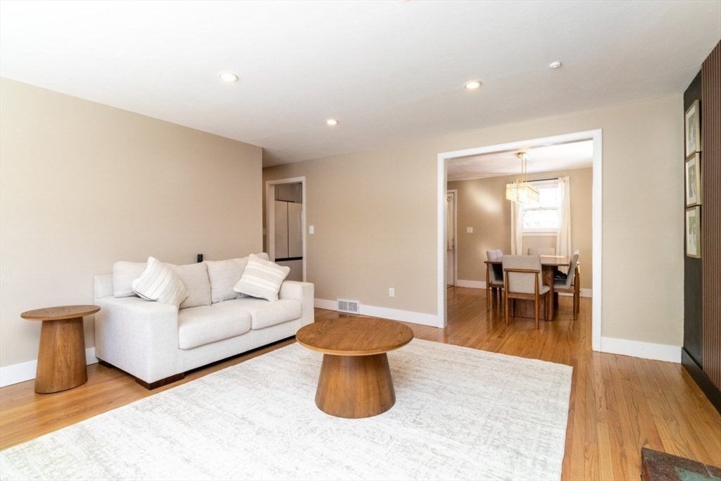 15 Hillsdale Road Randolph, MA 02368 - Photo 5 of 16