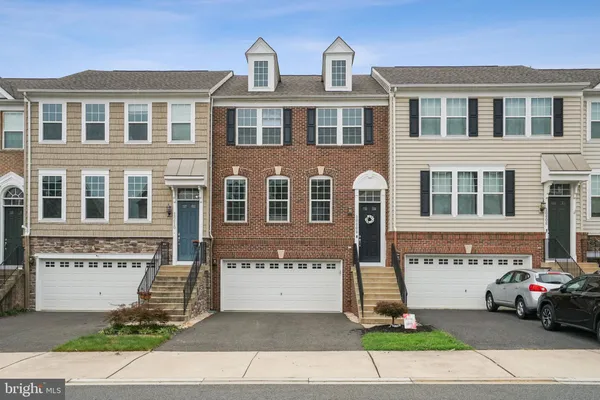$3,200 | 16608 Danridge Manor Drive, Woodbridge, VA 22191
