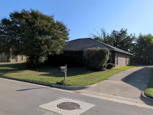 $375,000 | 2307 Monte Carlo Drive, Arlington, TX 76015