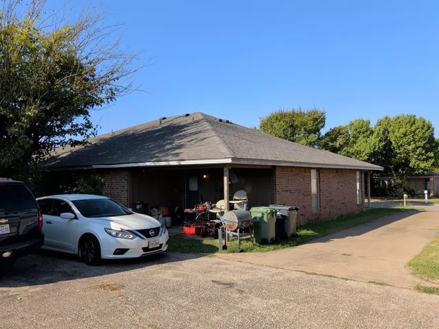 $375,000 | 2307 Monte Carlo Drive, Arlington, TX 76015