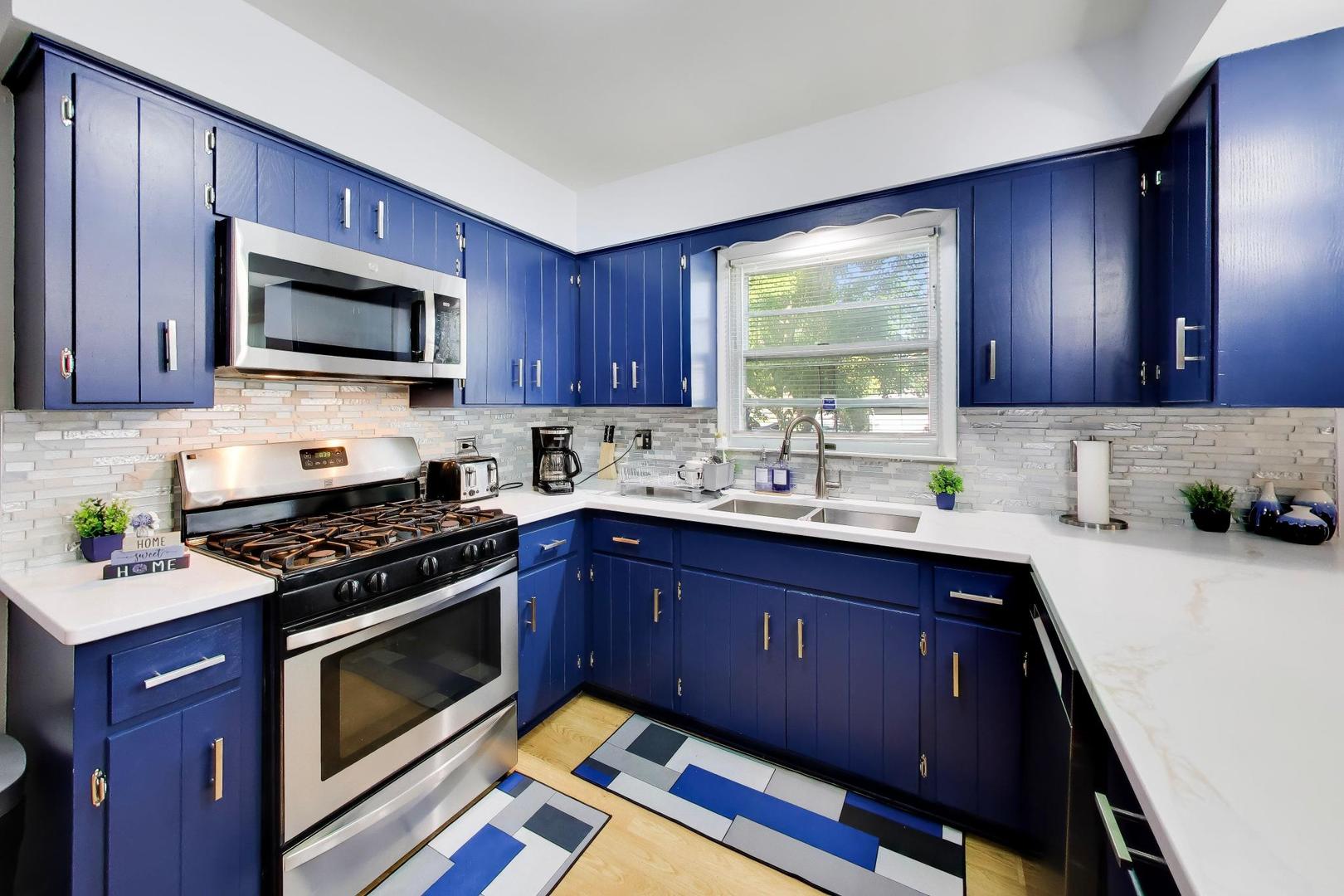18026 State Line Avenue Lansing, IL 60438 - Photo 11 of 45