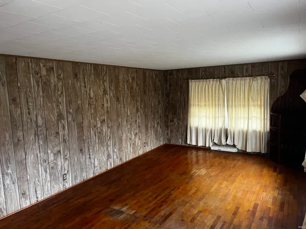 $132,750 | 4195 East 200 South, Knox, IN 46534