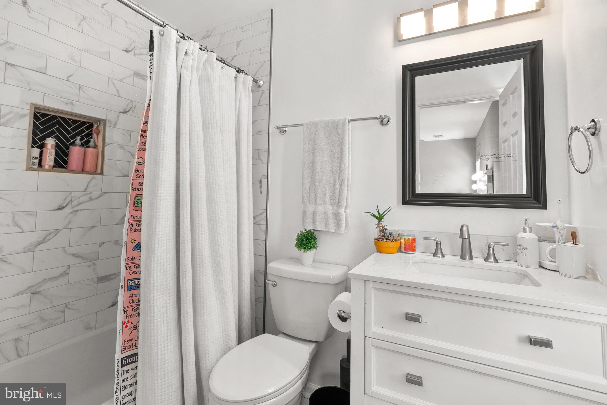 25884 Spring Farm Circle Chantilly, VA 20152 - Photo 19 of 47 Gallery Image 19