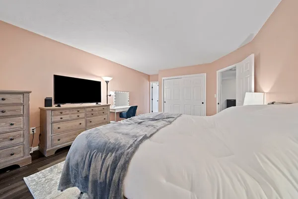 $430,000 | 22 Union Square, Unit 22, Randolph, MA 02368