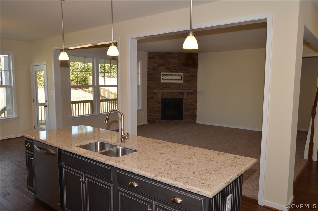 8607 Beyer Road Chesterfield, VA 23832 - Photo 18 of 28 Kitchen Island - Photo is from the builders librar