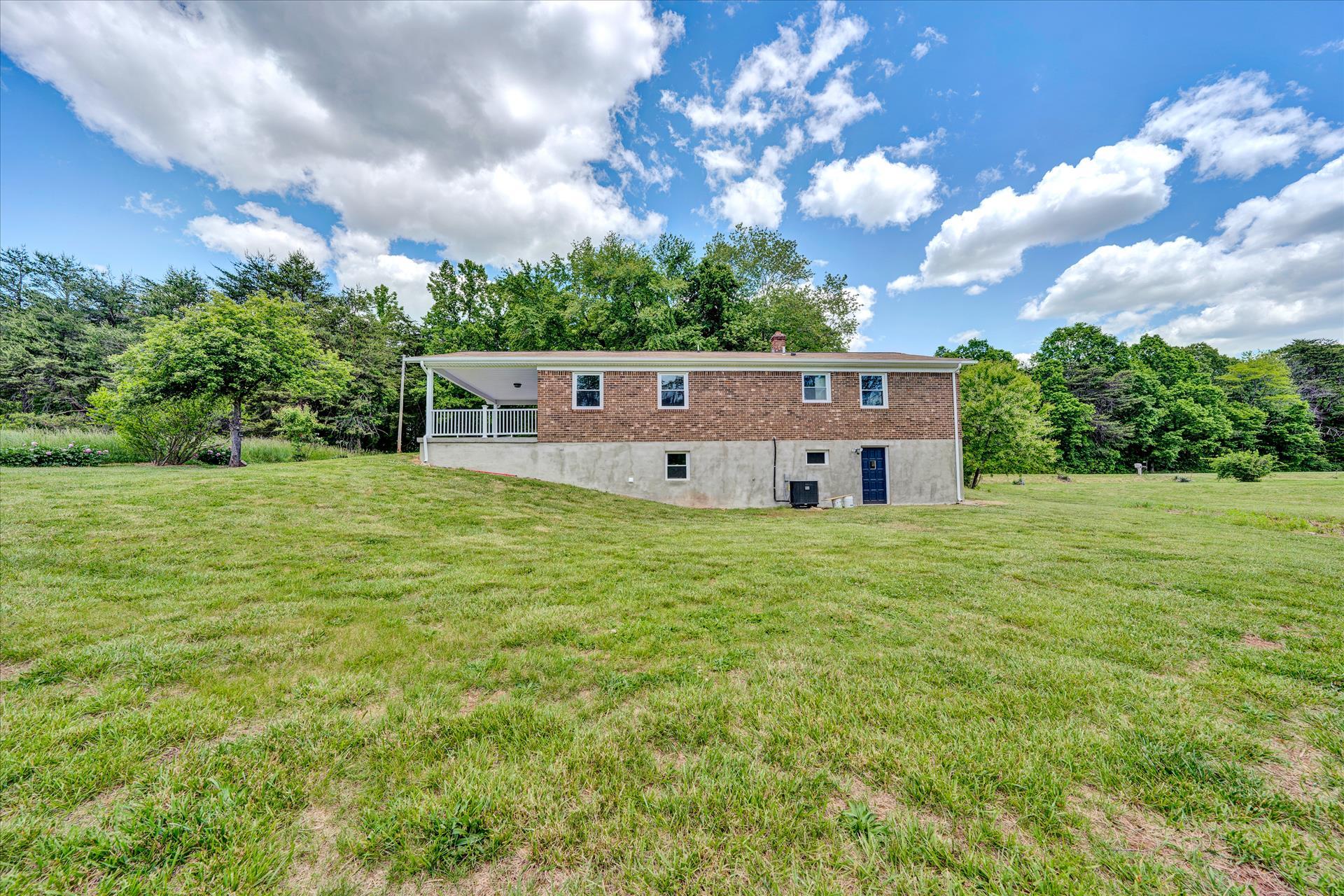 2693 Cavalry Road Callands, VA 24530 - Photo 19 of 20 36A69033-410B-467E-89ED-6057D0D88434
