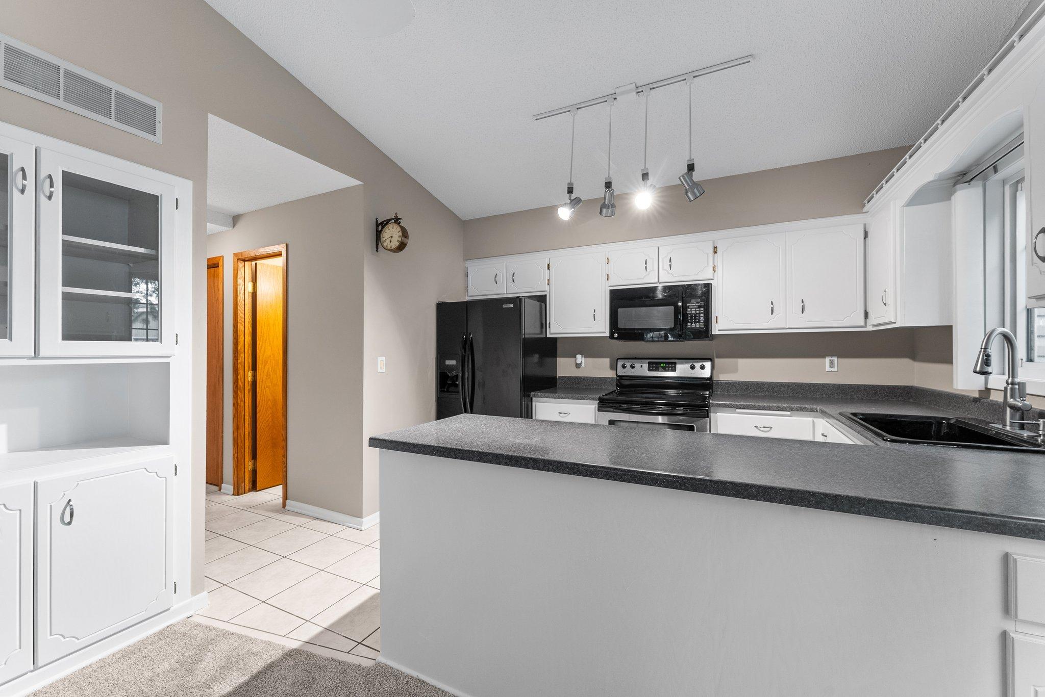 2B Oak Road, Unit D Circle Pines, MN 55014 - Photo 11 of 26 Gallery Image 11
