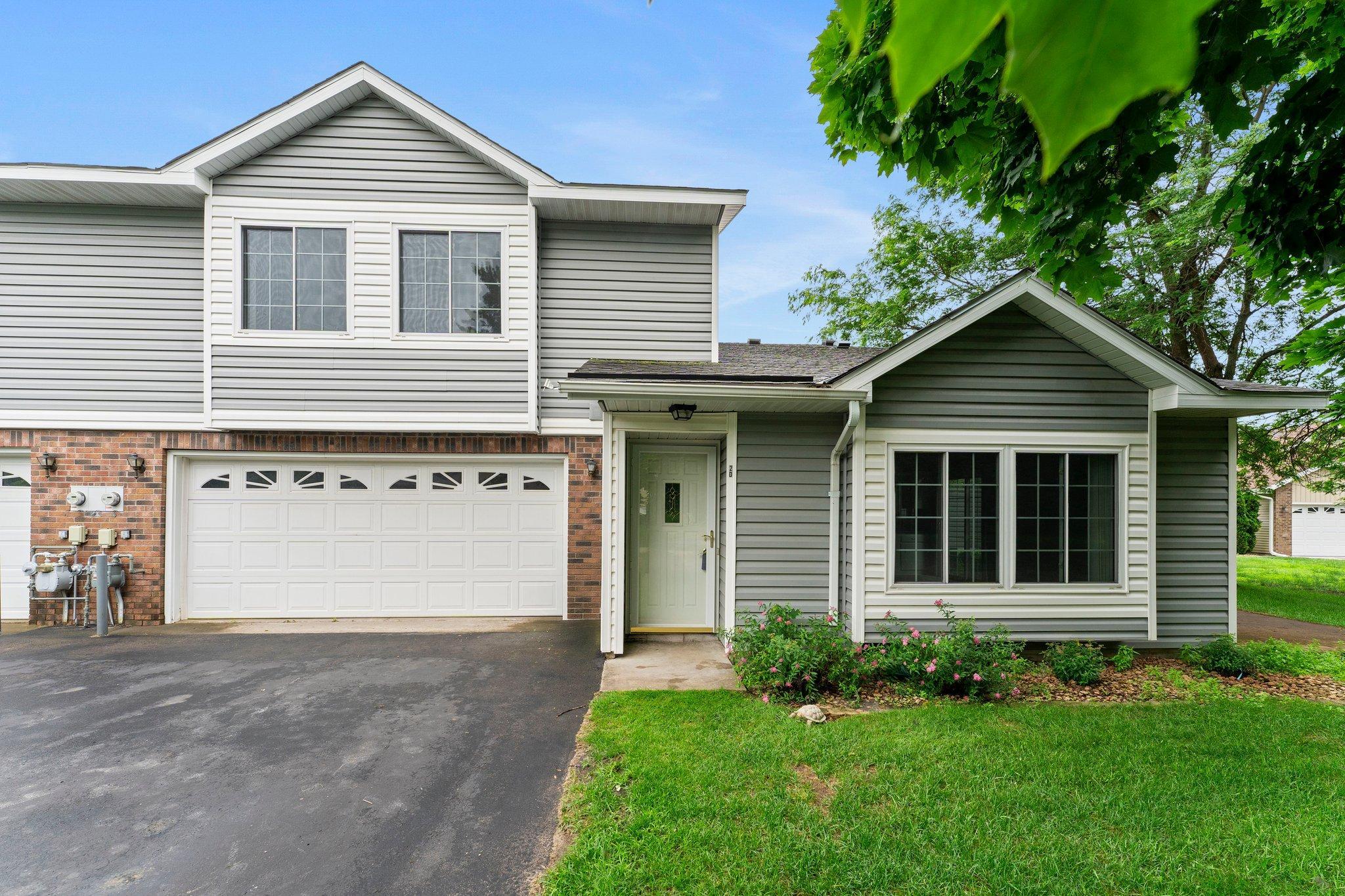 2B Oak Road, Unit D Circle Pines, MN 55014 - Photo 2 of 26 Gallery Image 2