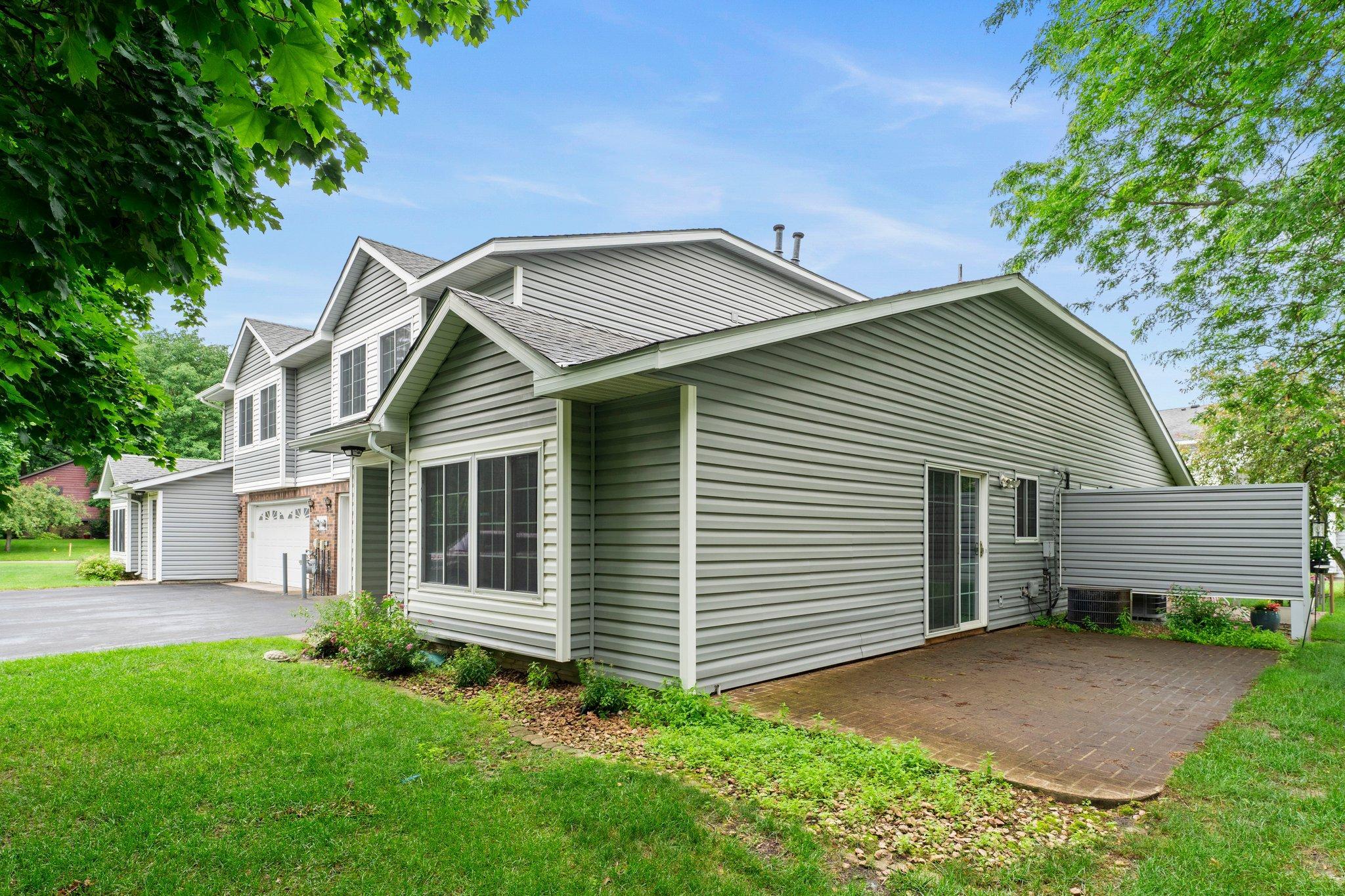 2B Oak Road, Unit D Circle Pines, MN 55014 - Photo 3 of 26 Gallery Image 3