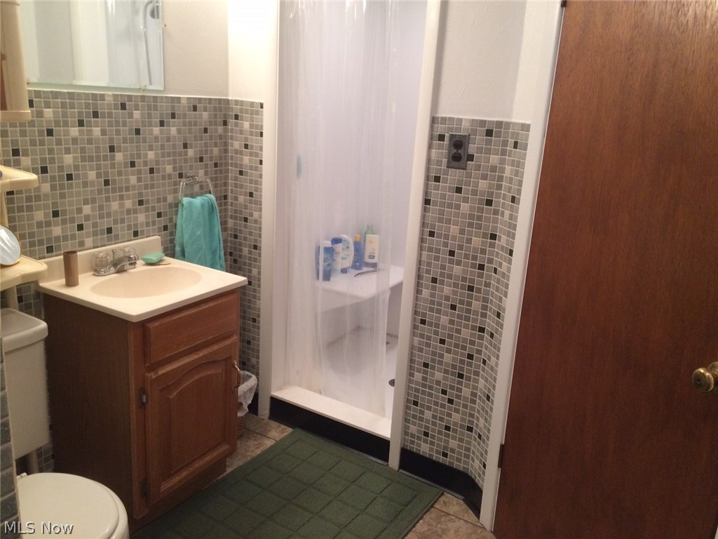 14609 Wheeler Road Maple Heights, OH 44137 - Photo 12 of 19