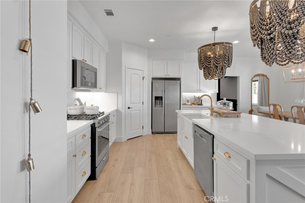 8357 Macron Street Oak Hills, CA 92344 - Photo 13 of 71