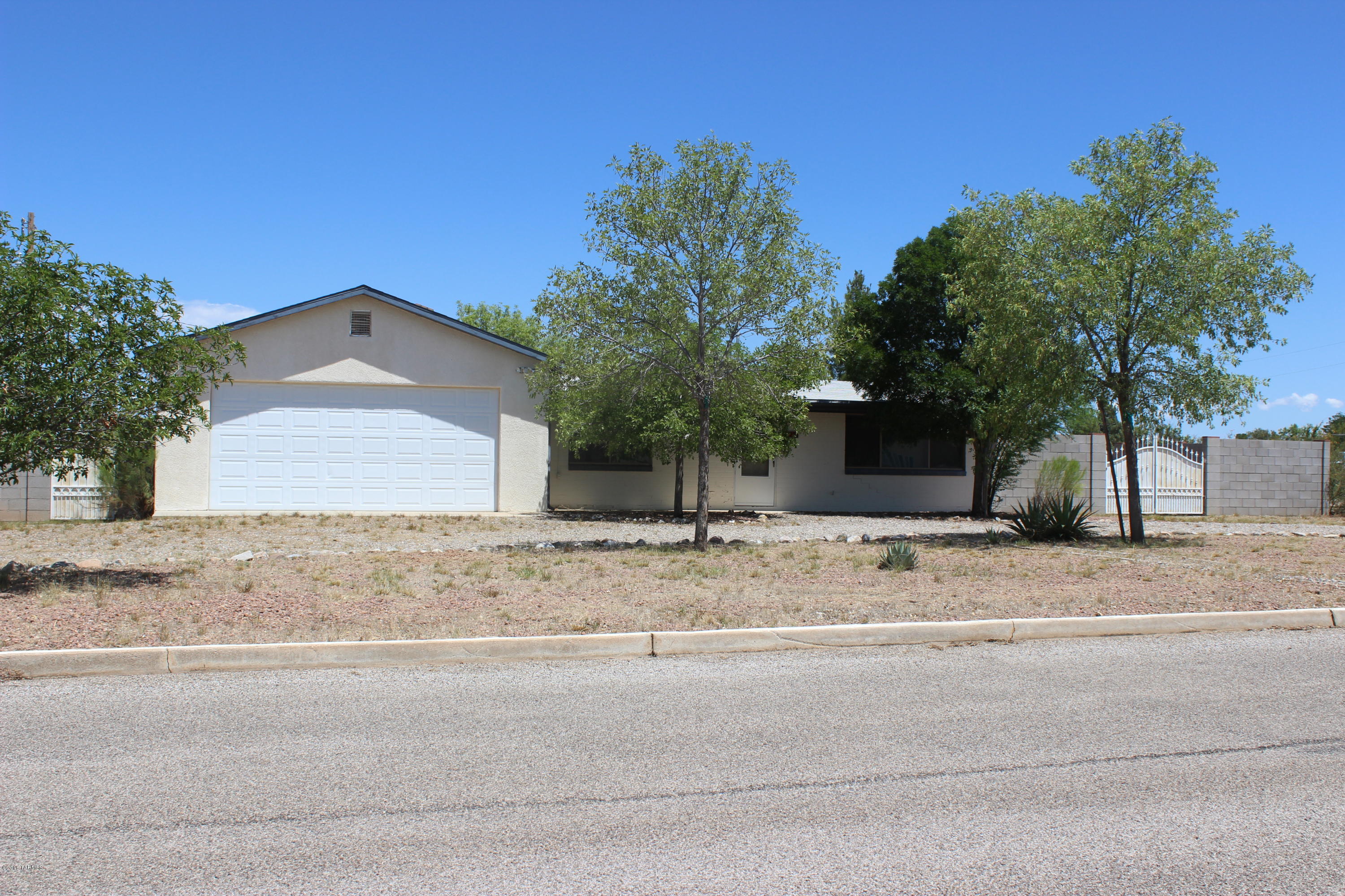 220 Dale Road Pearce, AZ 85625 - Photo 1 of 5 Gallery Image 1
