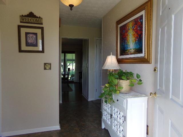 1949 Alton Road Galloway, OH 43119 - Photo 8 of 38 Gallery Image 8