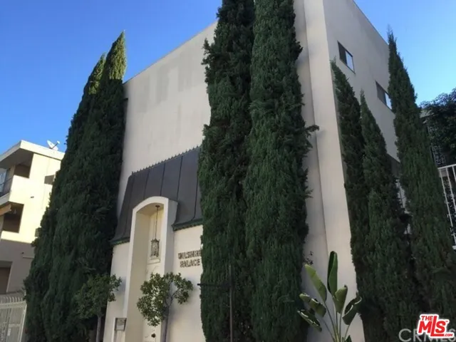 $2,800 | 522 South Alexandria Avenue, Unit 303, Los Angeles, CA 90020