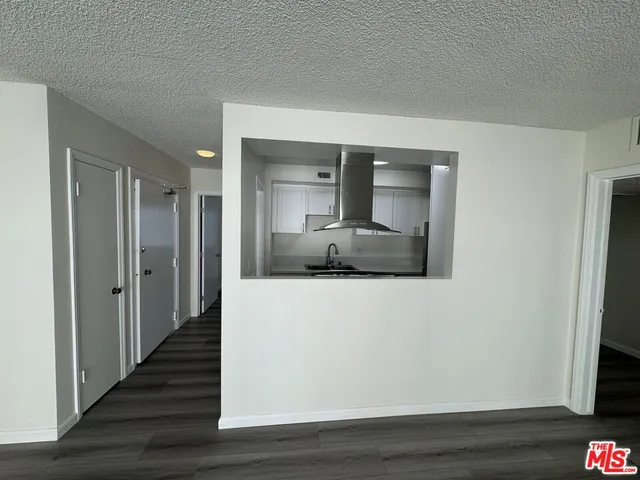 $2,800 | 522 South Alexandria Avenue, Unit 303, Los Angeles, CA 90020