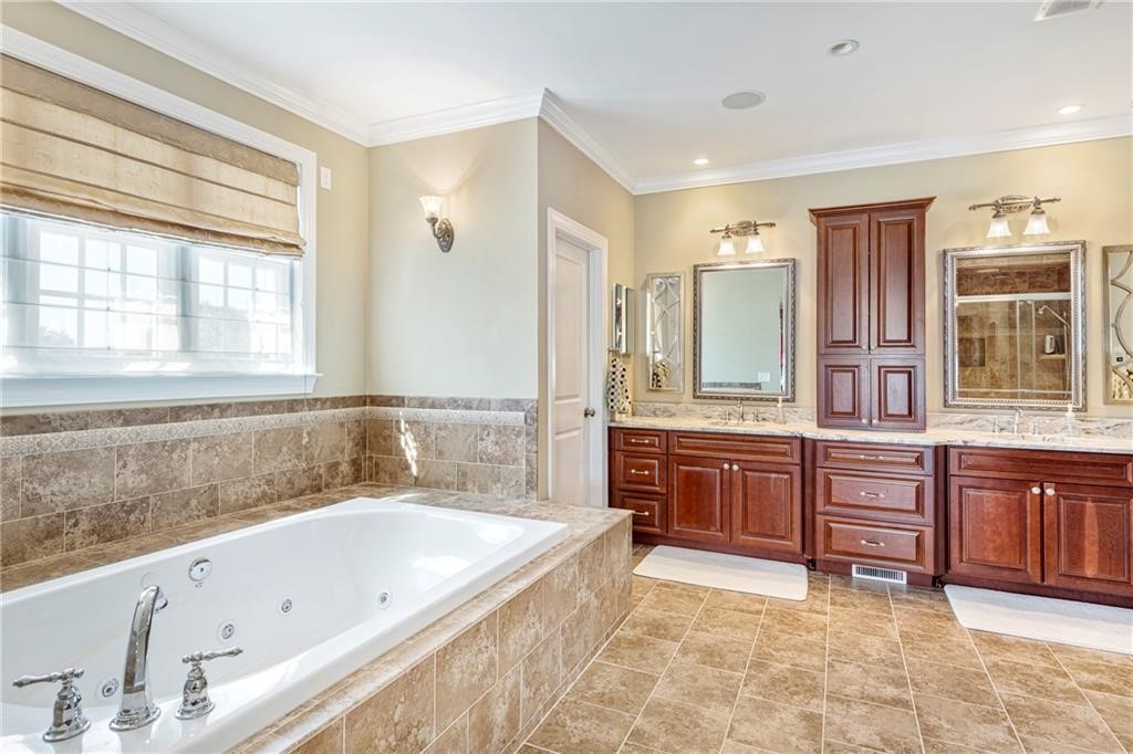 3070 Diamond Hill Road Cumberland, RI 02864 - Photo 16 of 37