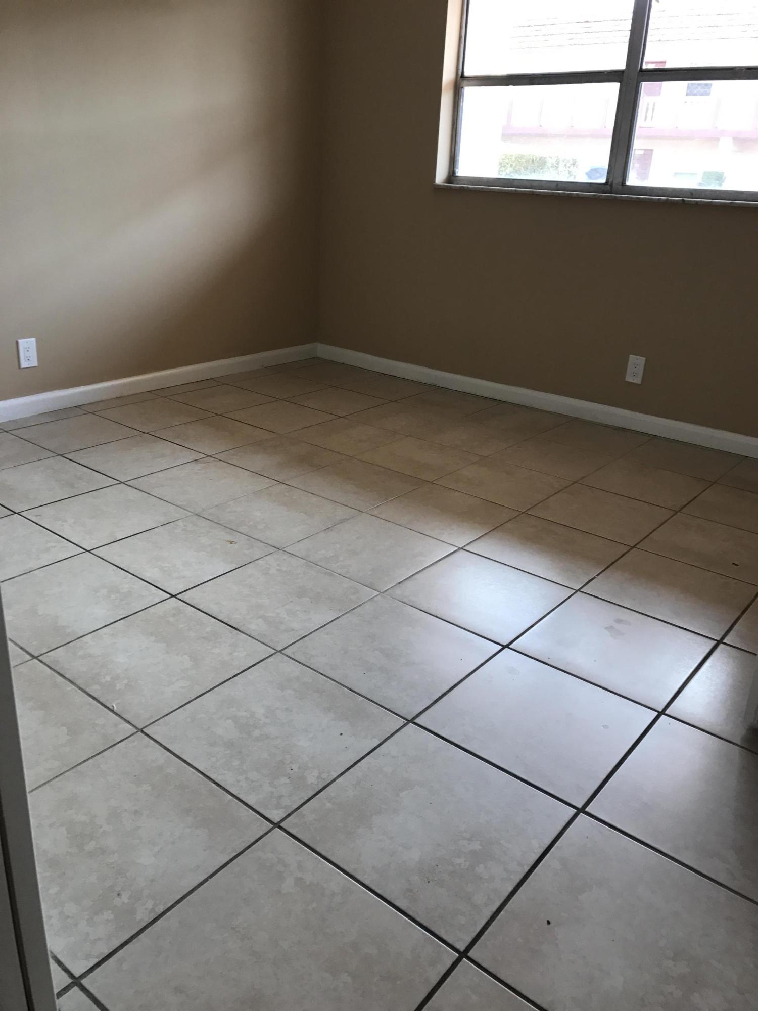 9354 Southwest 3rd Street, Unit 604 Boca Raton, FL 33428 - Photo 6 of 12 Guest bedroom