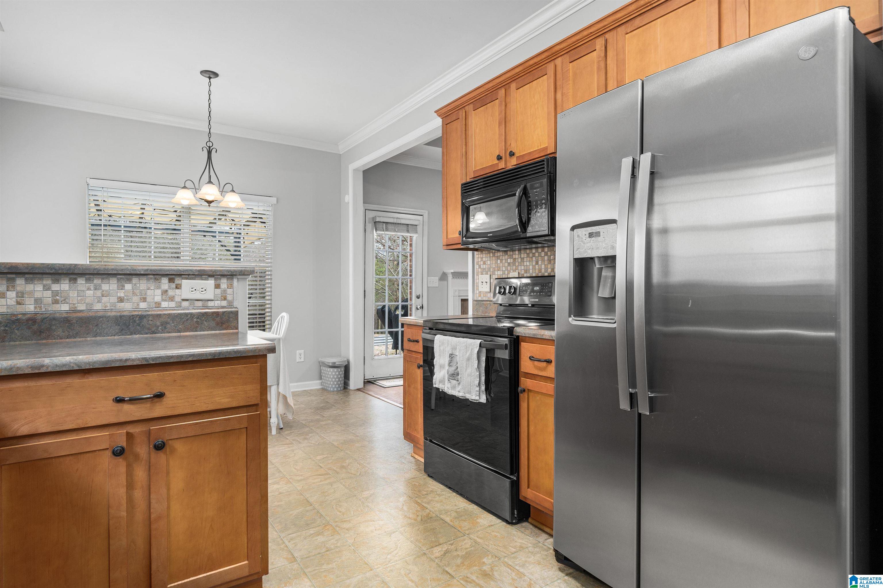 431 Summit Way Fultondale, AL 35068 - Photo 8 of 32