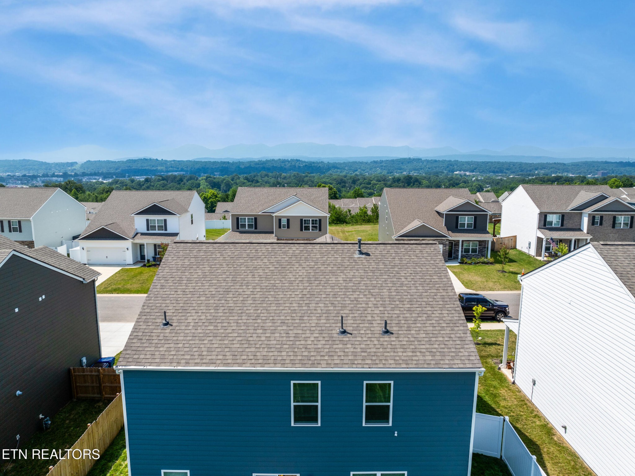 127 Smt Rdg Lane Oak Ridge, TN 37830 - Photo 10 of 31 Gallery Image 10