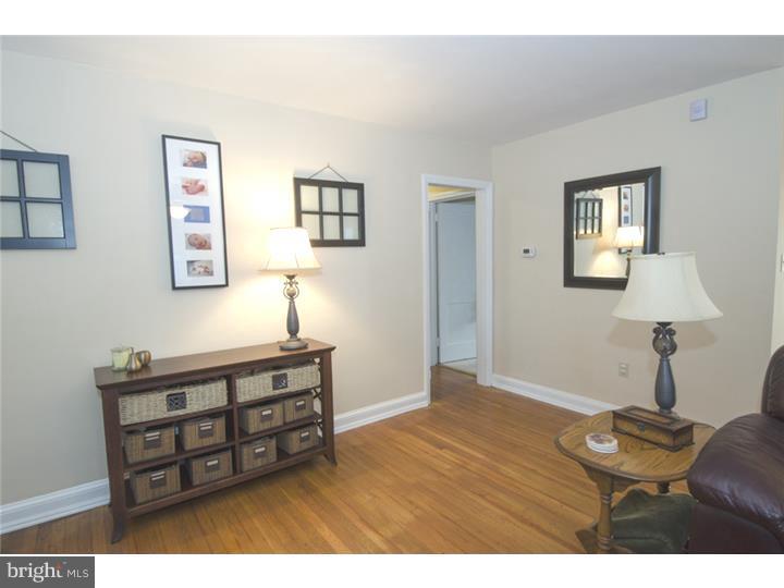 315 Greene Road Berwyn, PA 19312 - Photo 11 of 24 Living Room
